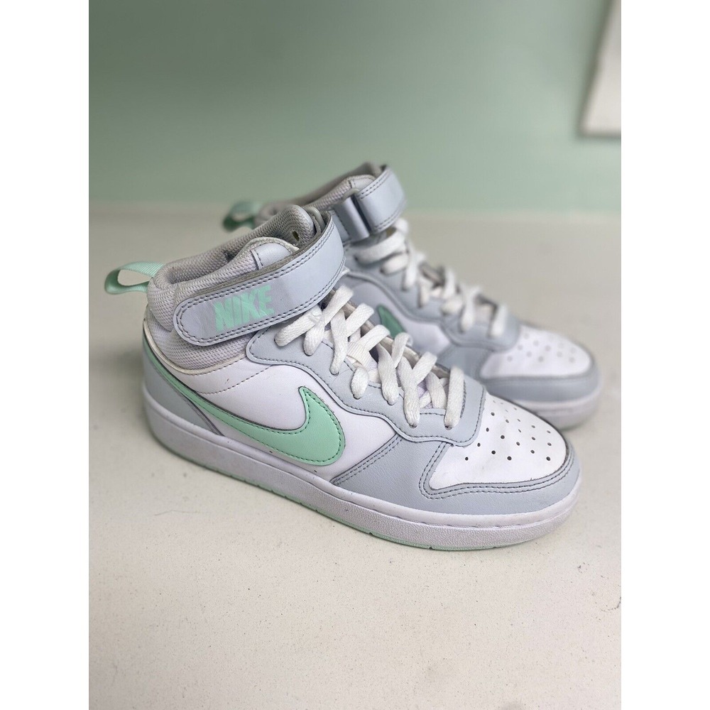 Nike Size 4.5Y Court Borough Mid 2 'Pure Platinum Mint Foam' CD7782-011 Sneakers - Picture 2 of 8